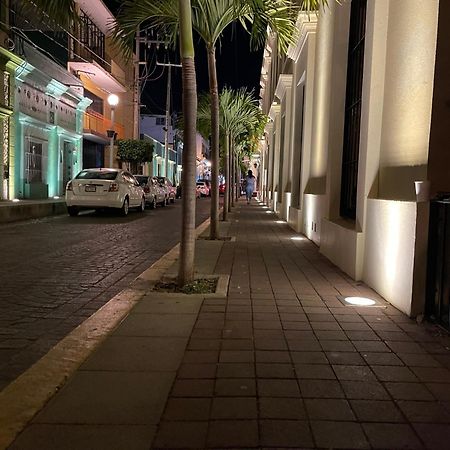 New & Modern, 5 Star Area, Walk 2 Beach, Pool, Views, King Bed Mazatlan Luaran gambar